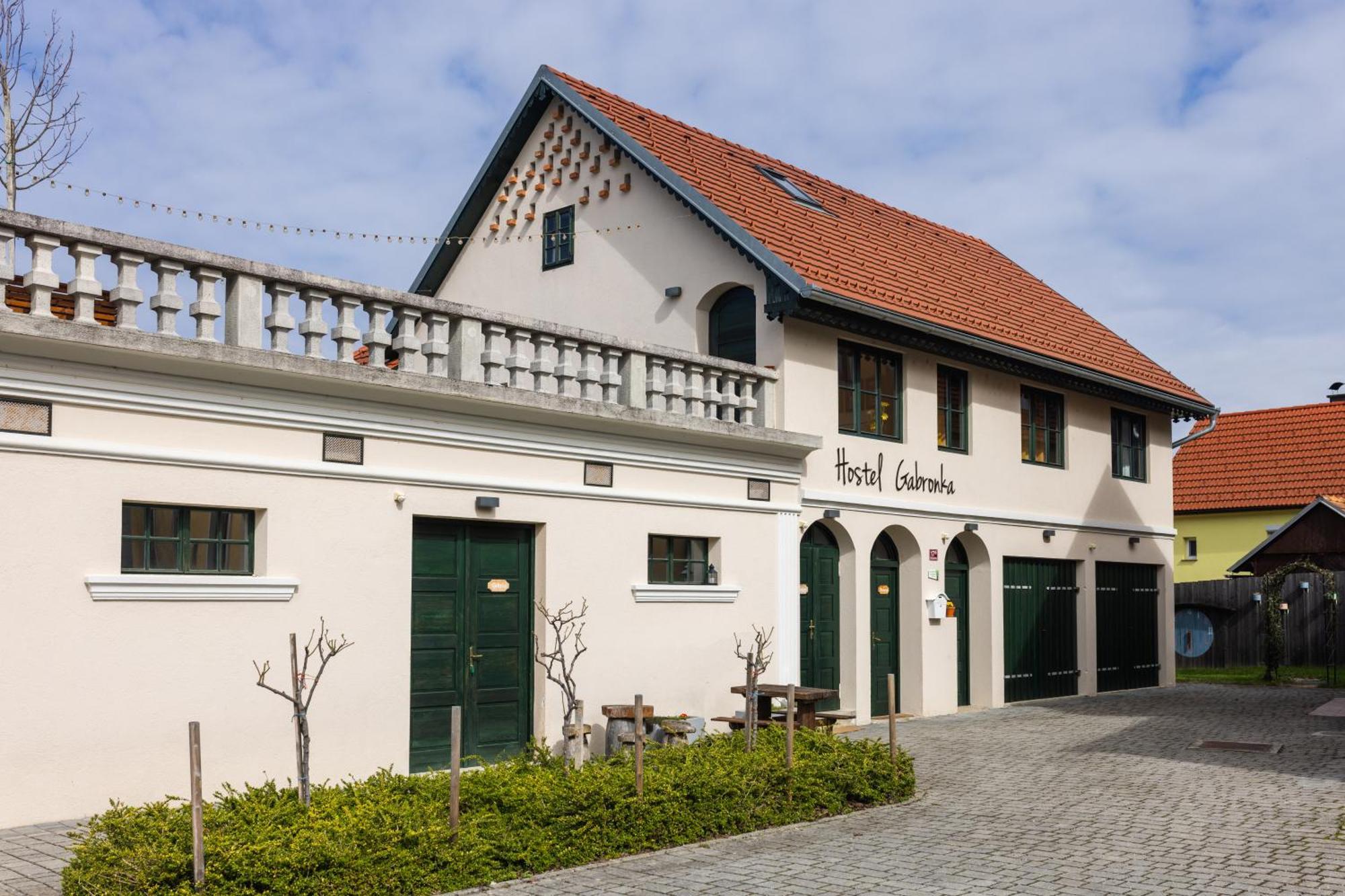 Hostel Gabronka Bistrica ob Sotli Buitenkant foto