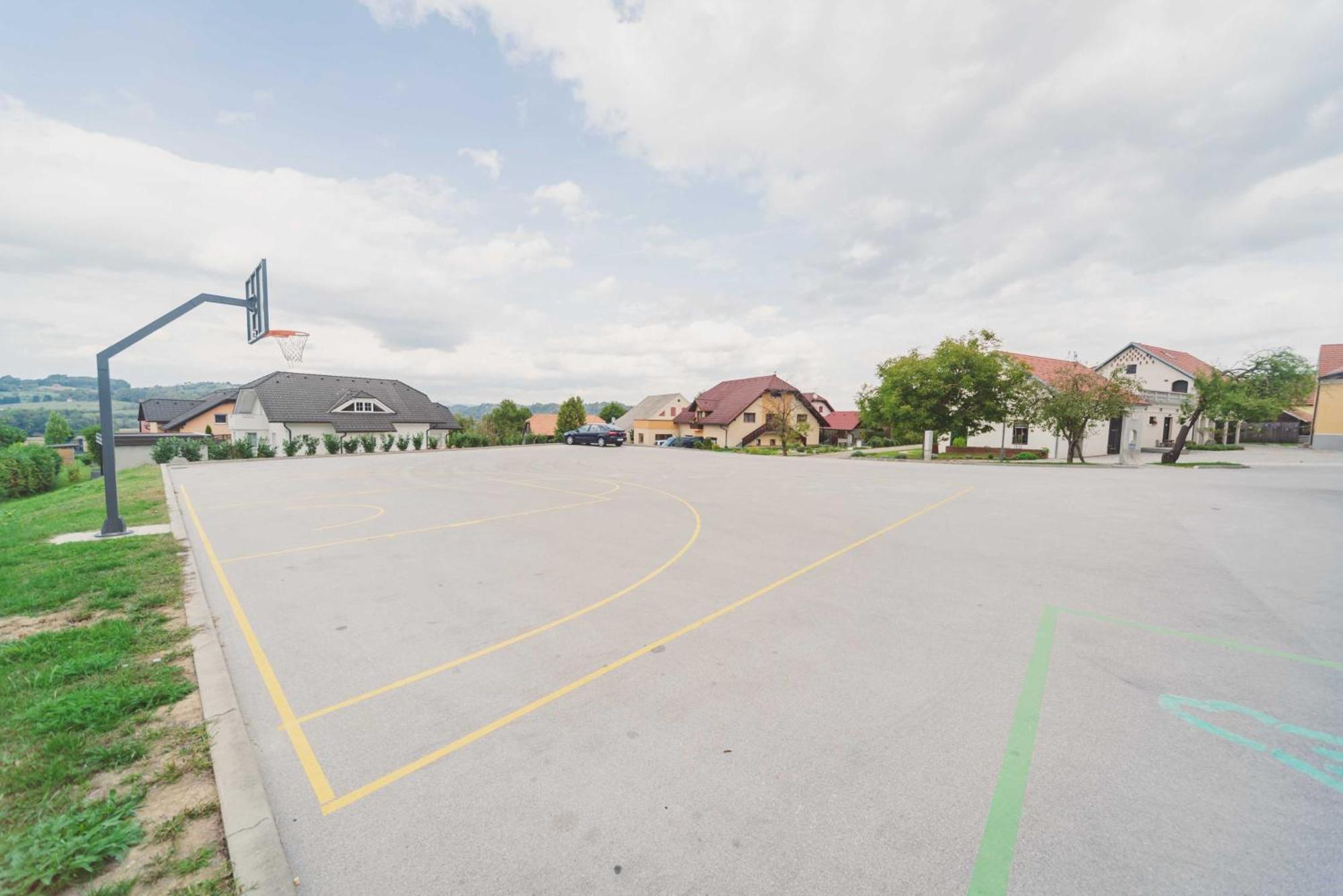 Hostel Gabronka Bistrica ob Sotli Buitenkant foto